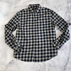 Banana Republic Untucked Fit Shirt Men’s Size Large Check Button Up Plaid  C44